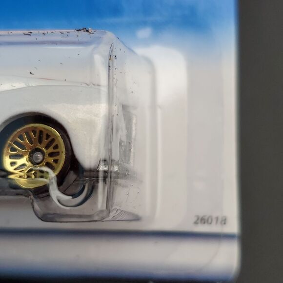 Hot Wheels Hot Rod Tail Dragger White Flames 26018 NIP - Picture 7 of 8